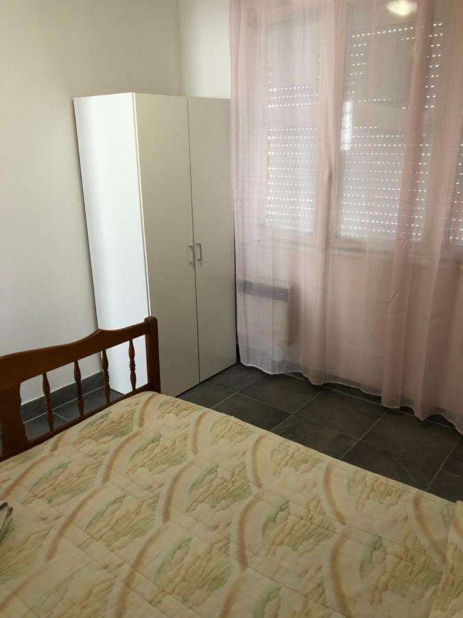 Residence Nelly Tarbes Exterior foto